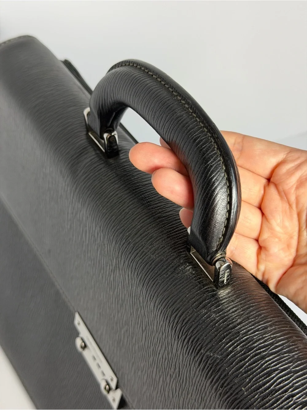 Salvatore Ferragamo Black Leather Sturdy Briefcase Business Bag